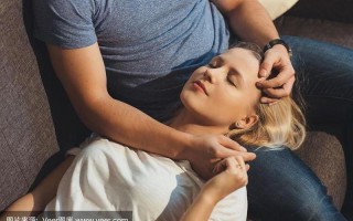 我的男朋友在哪里在别的女人怀里(探寻爱人的踪影：我亲爱的男友身处何地？)