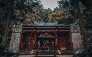 梦见死人的场面是什么兆头梦见很多蛇(梦见逝者预兆吉凶 梦中亡灵寓意揭秘)