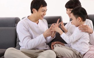 满足了儿子的要求_儿子梦想成真，父母悉心呵护