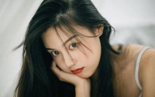 女人为什么喜欢大一点的(女性偏爱体格健硕伴侣的心理探究)