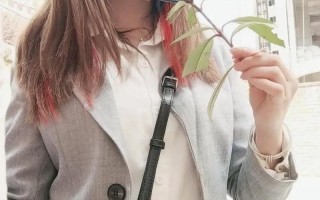 20岁女儿控制不住自己的情绪—年过最小的明星几岁出道