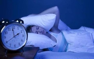 人们结婚后晚上会干嘛—夜幕缠绵，爱意无眠，彻夜缠绵的婚姻交响曲
