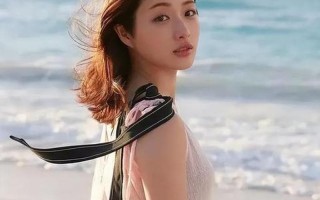 女人的比和毛—女性比例与柔顺秀发：凸显女性魅力的双重之美