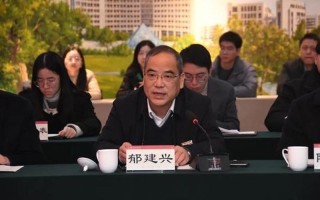 浙江省工商局局长—浙江省工商局局长张某某：携手共筑市场经济新格局