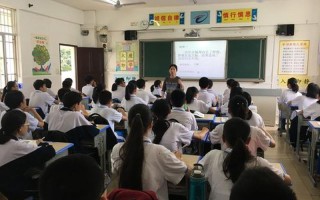上课佩戴小玩具的守则：避免干扰 专注学习