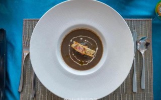 宝贝小腿变身美食之旅，放大就能尝鲜扇贝