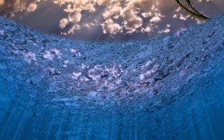 在水中不会太疼的—无痛水下畅游记