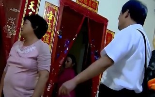 女婿对我提出那种要求怎么办(女婿误将岳母当娇妻，尴尬闹剧如何收场？)