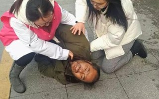 做完为什么下面一抽一抽的_尾椎疼痛难忍 究竟为何抽搐不停