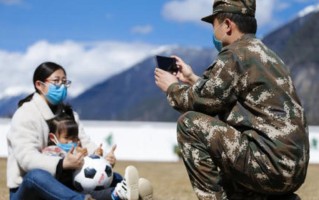 折腾了一个多小时才弄出来的头发—军营探亲一晚不停”奇遇记