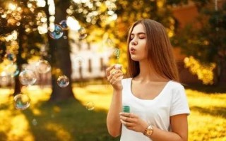 情人关系一旦超过一年—三年之约：情人关系的拐点与变局