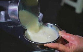 四人轮流体验，滋味无穷