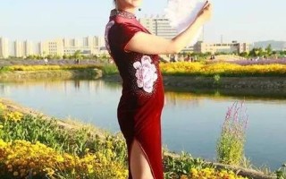 女人过了30岁一摸就是水(30+女人，触感如水，别样风韵)