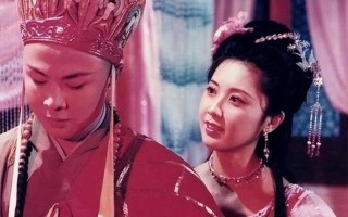女儿太美了忍不住_女儿国色天香 父母忍不住惊叹