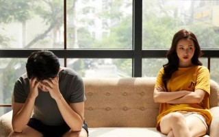 婚姻过得很压抑想离婚心很累(婚姻牢笼里的窒息：精神疲惫想解脱)