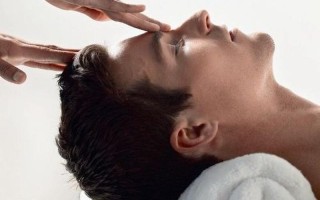 男生的之一次的重要性(初露锋芒：男生之一次的蝶变与成长)