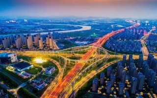 工作顺利阖家幸福什么意思—家庭和睦共享温馨时光，共筑幸福家园