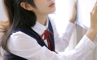 一见你就硬下句是什么(一见倾心难自持，硬汉面纱之下藏真情)