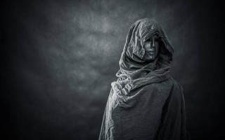 出轨幽灵现身报应：背叛必有鬼影相随